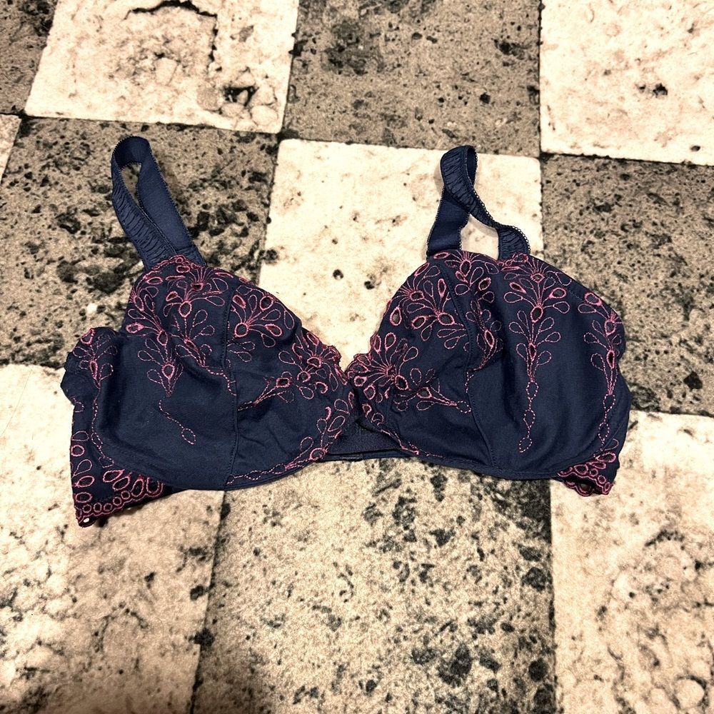 5/$20 Paramour 34dd bra L